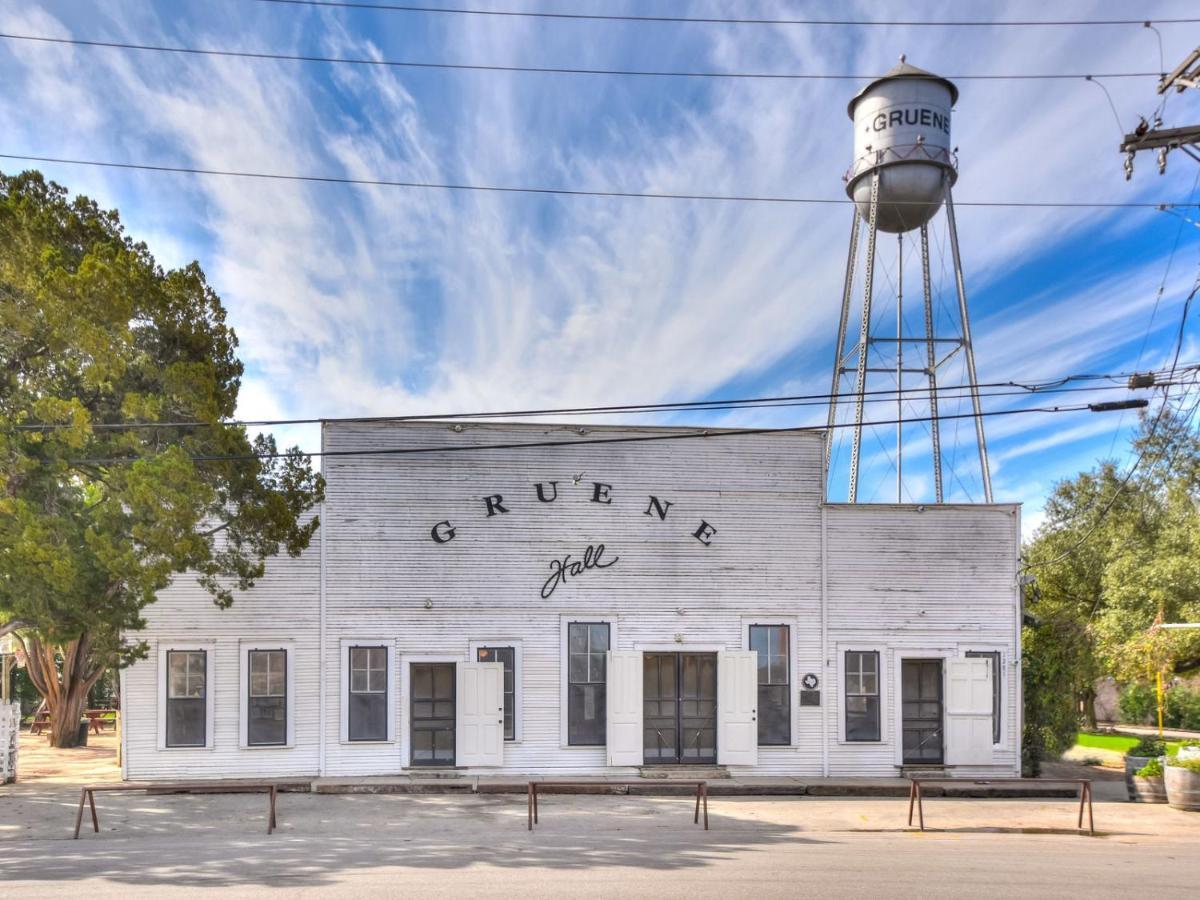 Old Mill Resort New Braunfels Exterior photo